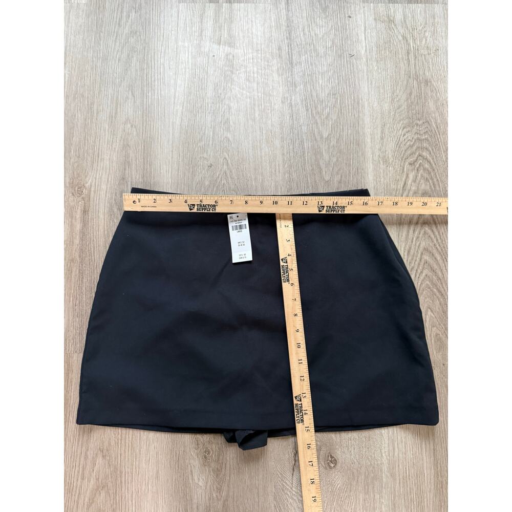 Abercrombie & Fitch Scarlett Mini Skort Ultra High Rise, size Large, NWT - Picture 4 of 6